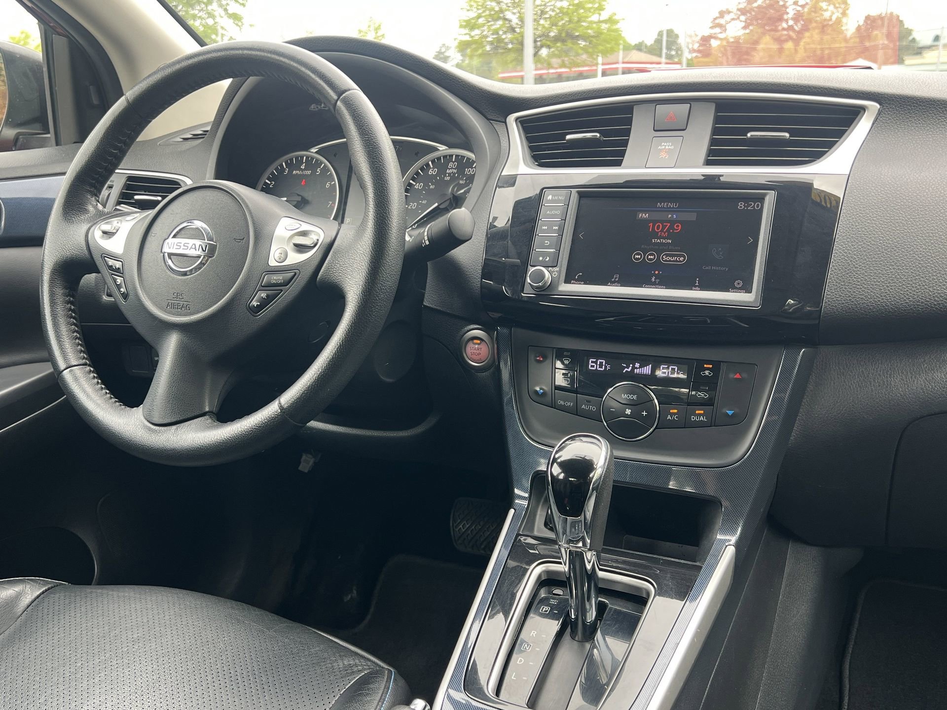 Used 2019 Nissan Sentra SR w/ Premium Package (SR) image 2