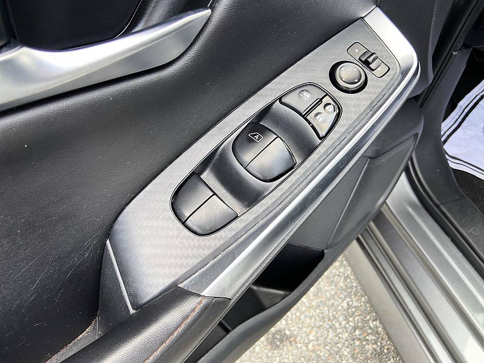 Certified 2023 Nissan Sentra SR FWD image 11