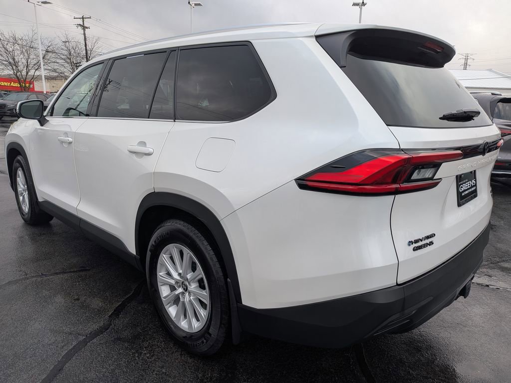 Certified 2024 Toyota Grand Highlander XLE image 5