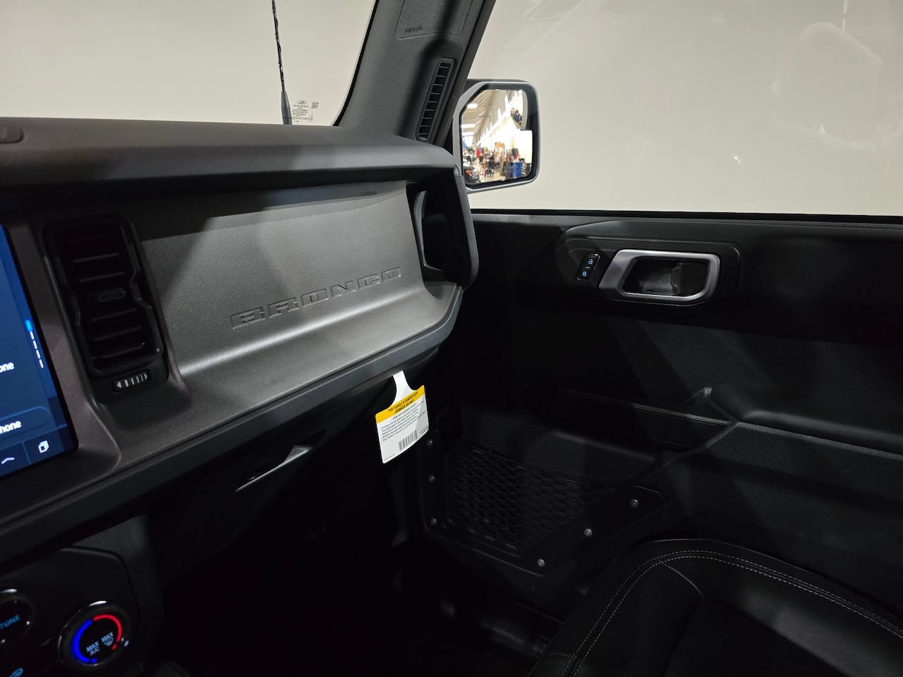 New 2025 Ford Bronco Badlands w/ Sasquatch Package AWD/4WD image 28