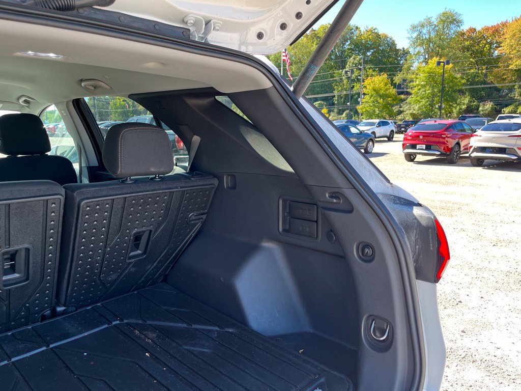 Used 2022 Chevrolet Equinox LT FWD image 16