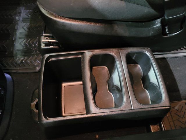 Used 2019 Dodge Grand Caravan SE image 34