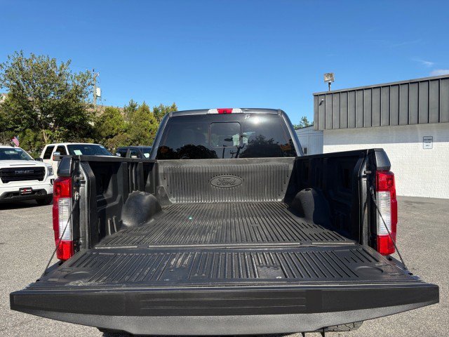 Used 2017 Ford F250 Lariat w/ Chrome Package AWD/4WD image 16