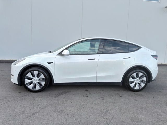 Used 2023 Tesla Model Y Long Range AWD/4WD image 10