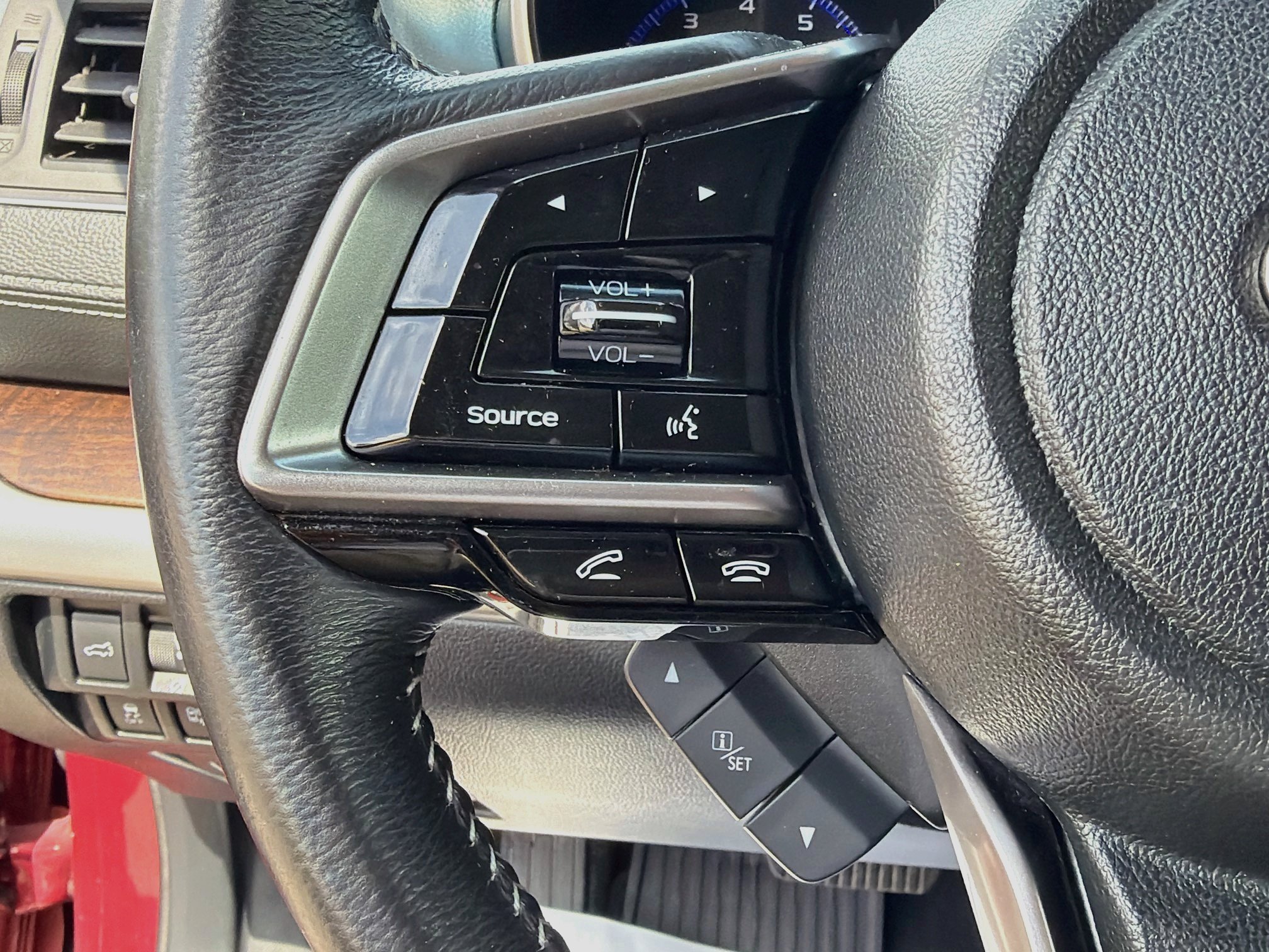 Used 2019 Subaru Outback 2.5i Limited AWD/4WD image 38