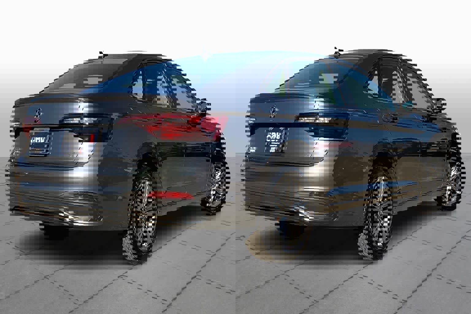 Used 2024 Volkswagen Jetta SE image 13