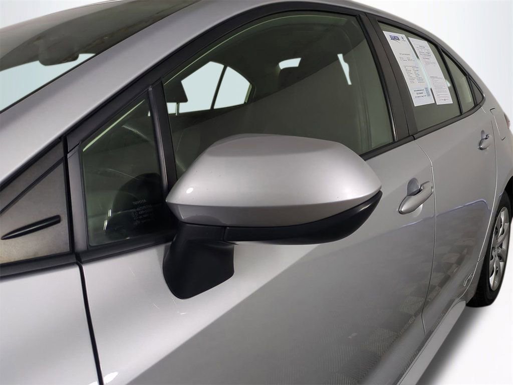 Used 2023 Toyota Corolla LE image 12