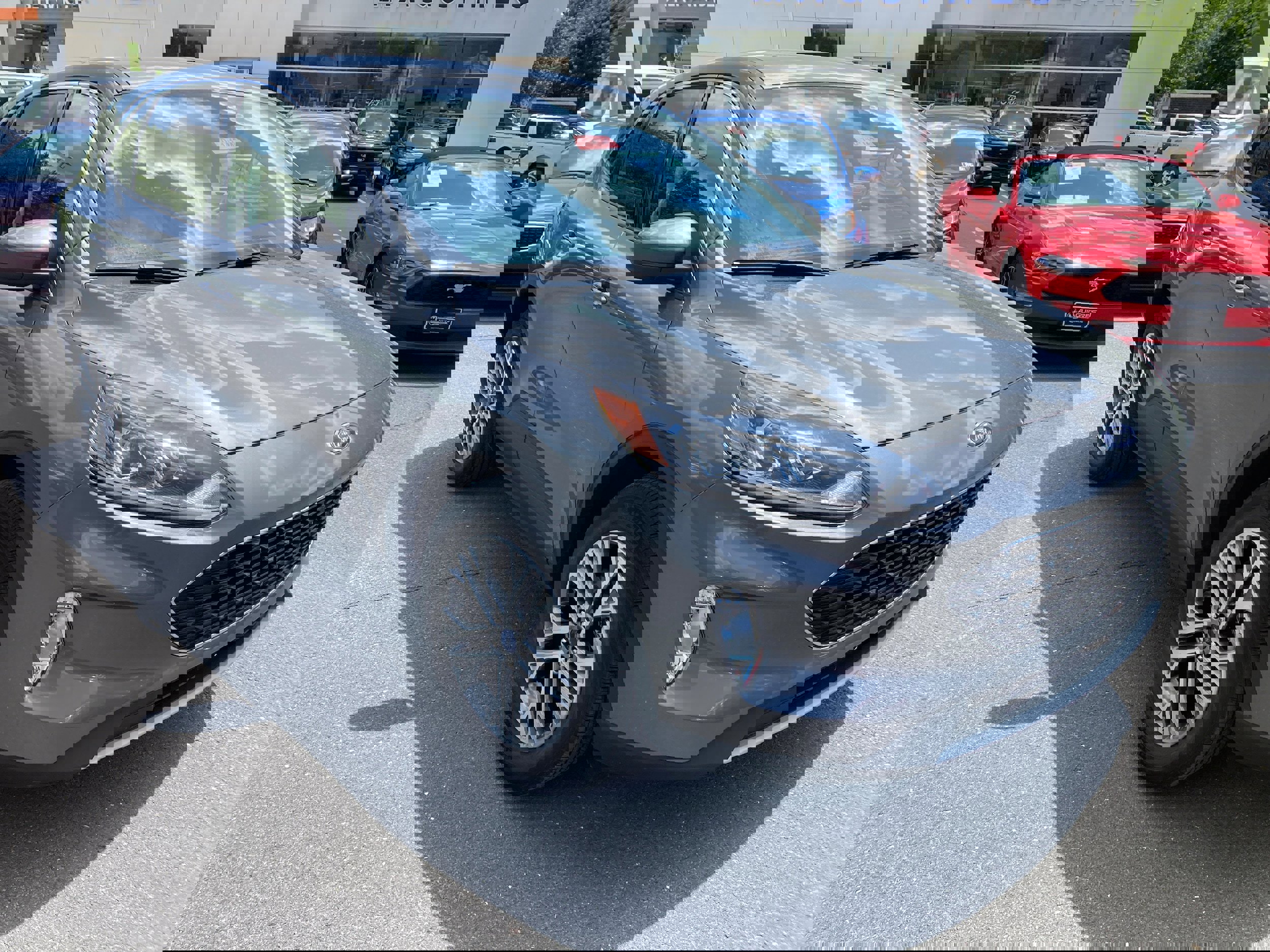 Used 2022 Ford Escape SEL image 3