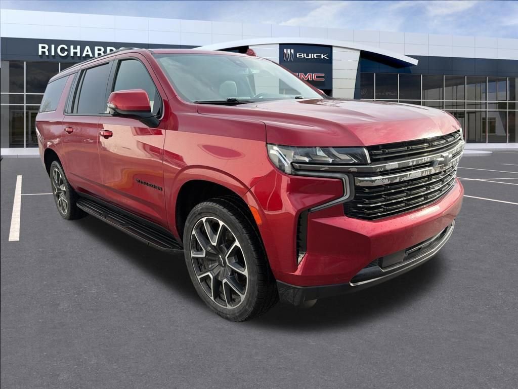 Used 2021 Chevrolet Suburban RST w/ Luxury Package image 7