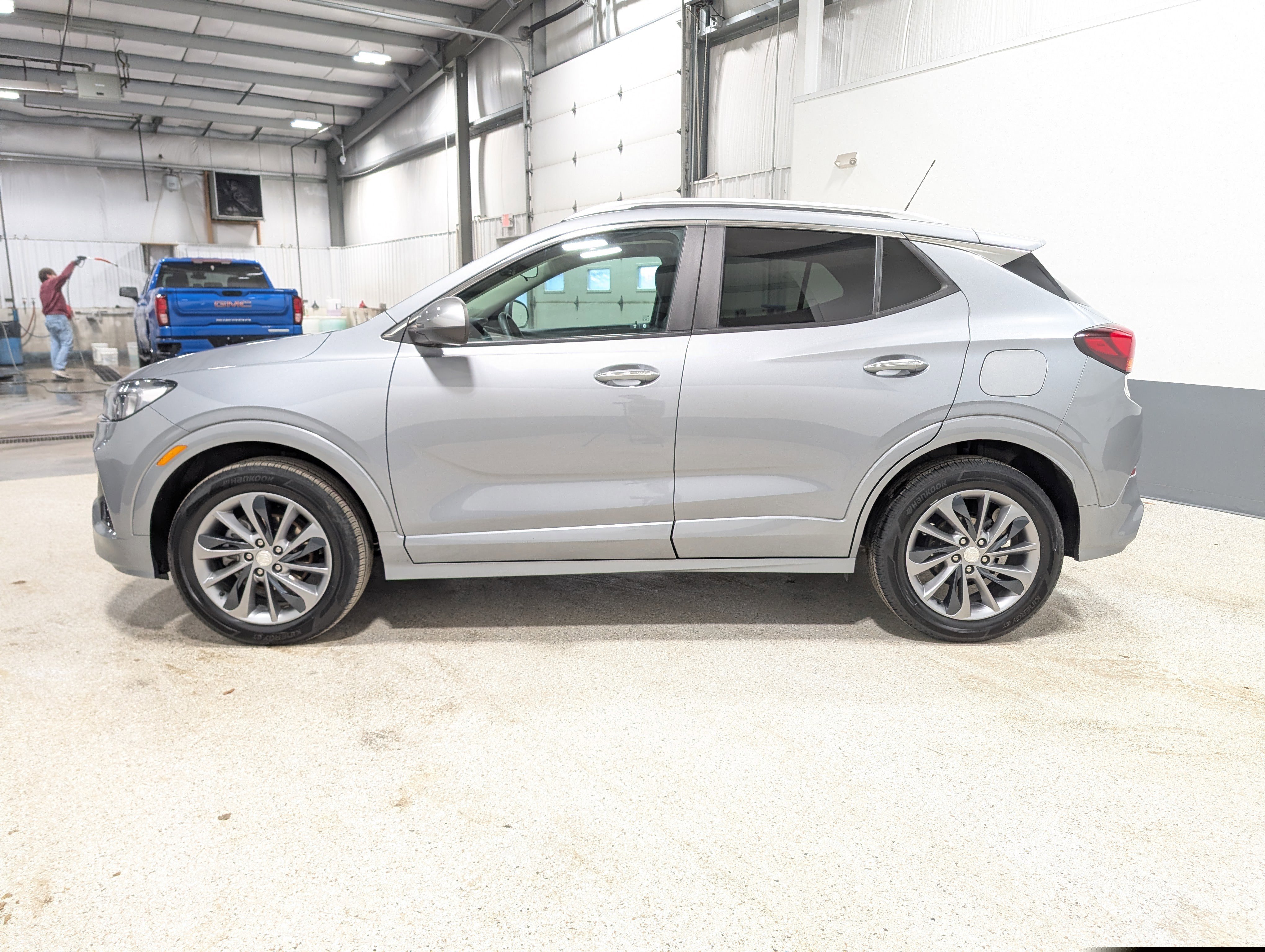 Used 2023 Buick Encore GX Select w/ Sport Touring Package AWD/4WD image 6