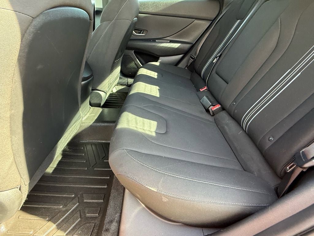 Used 2022 Hyundai Elantra SEL w/ Convenience + Premium Package image 13