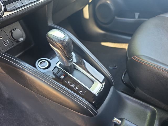 Used 2019 Nissan Kicks SR w/ SR Premium Package FWD image 25