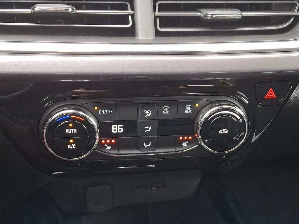 Certified 2025 Chevrolet Trax ACTIV image 16