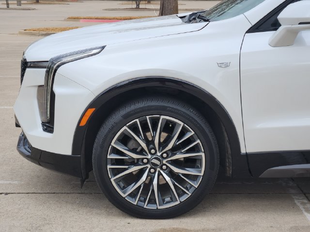 Used 2024 Cadillac XT4 Sport FWD image 8