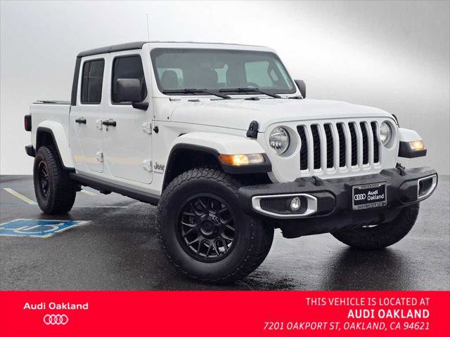 Used 2023 Jeep Gladiator Overland AWD/4WD image 1