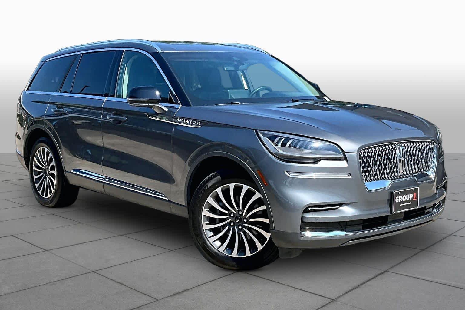 Used 2024 Lincoln Aviator Reserve AWD/4WD image 4