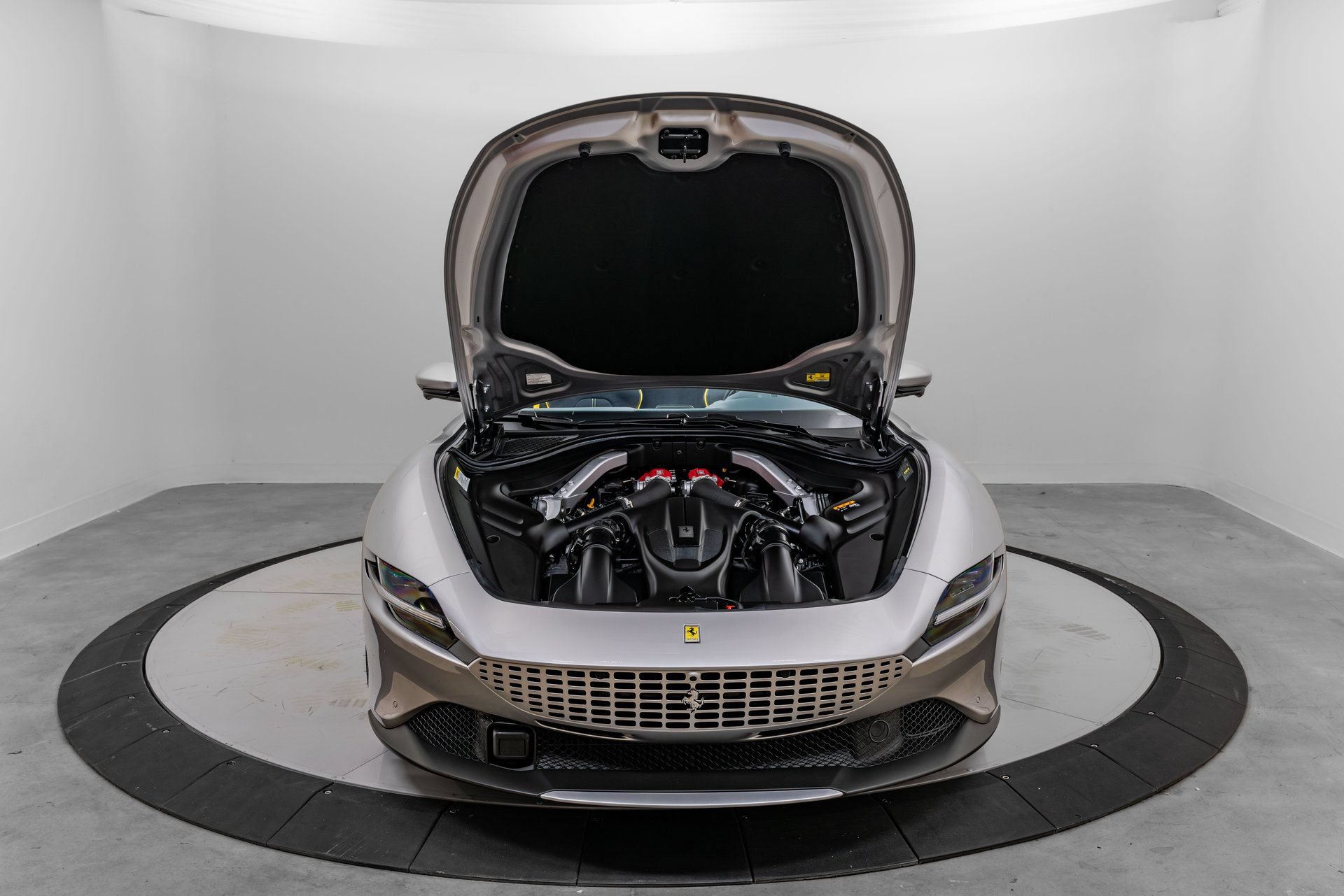 Certified 2024 Ferrari Roma Spider RWD image 75