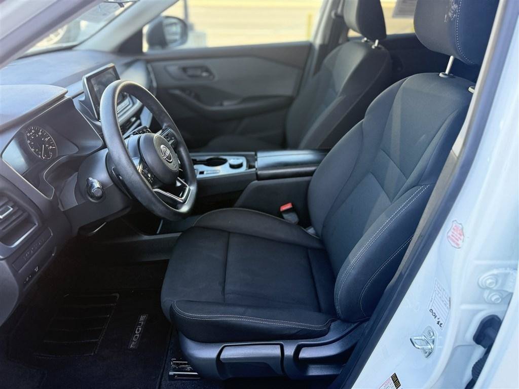 Used 2023 Nissan Rogue S AWD/4WD image 17