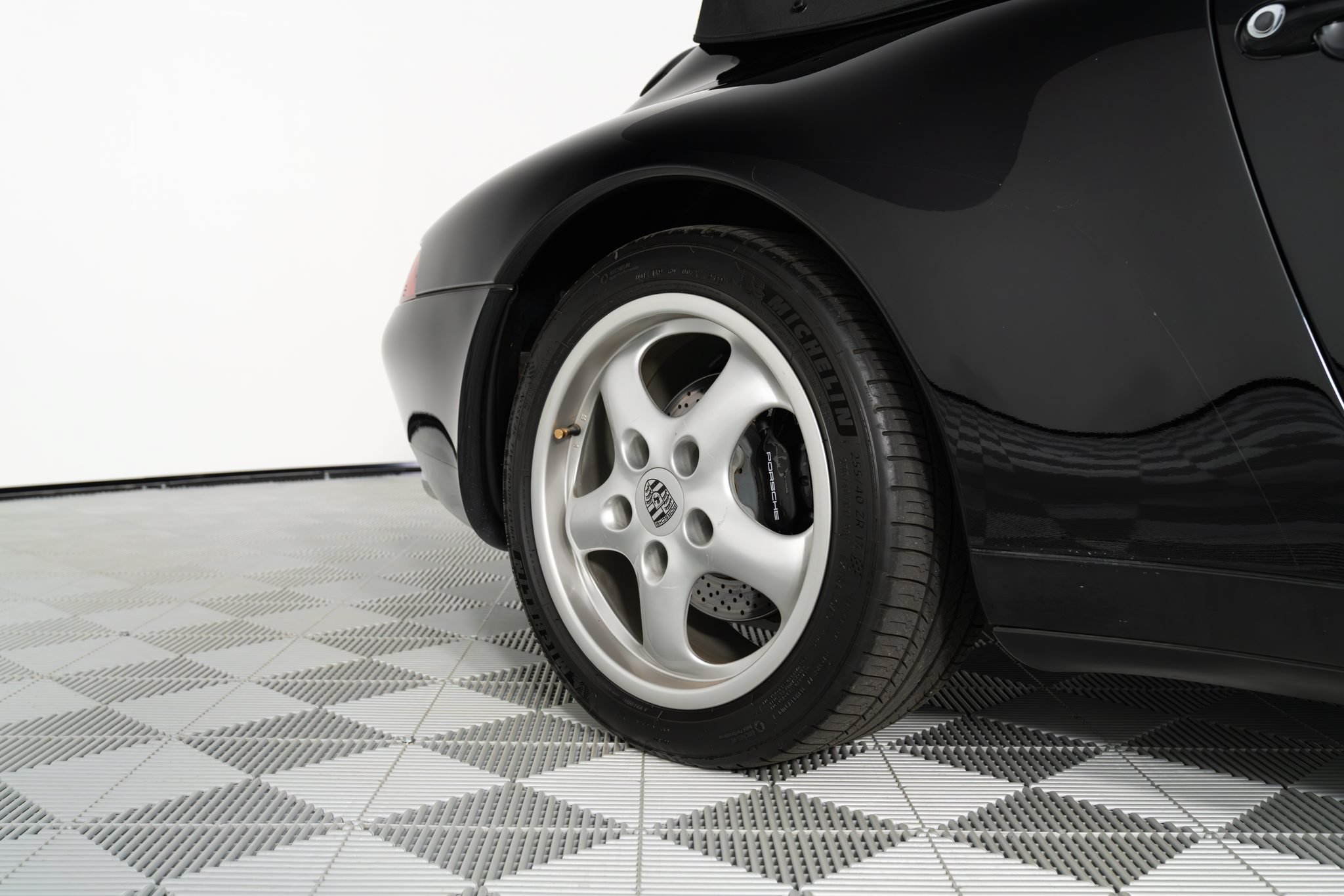 Used 1996 Porsche 911 Carrera RWD image 26