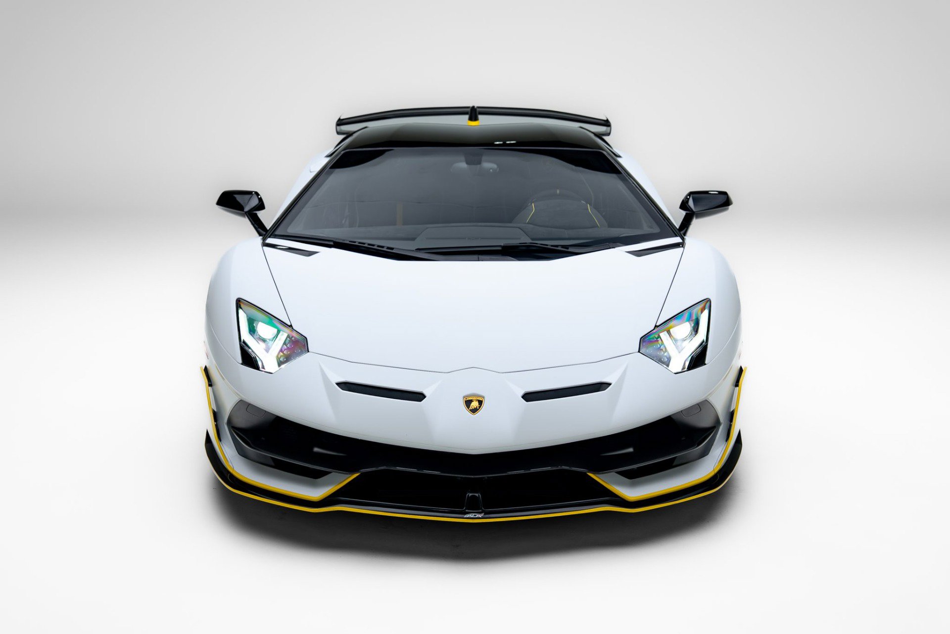 Used 2021 Lamborghini Aventador SVJ AWD/4WD image 7