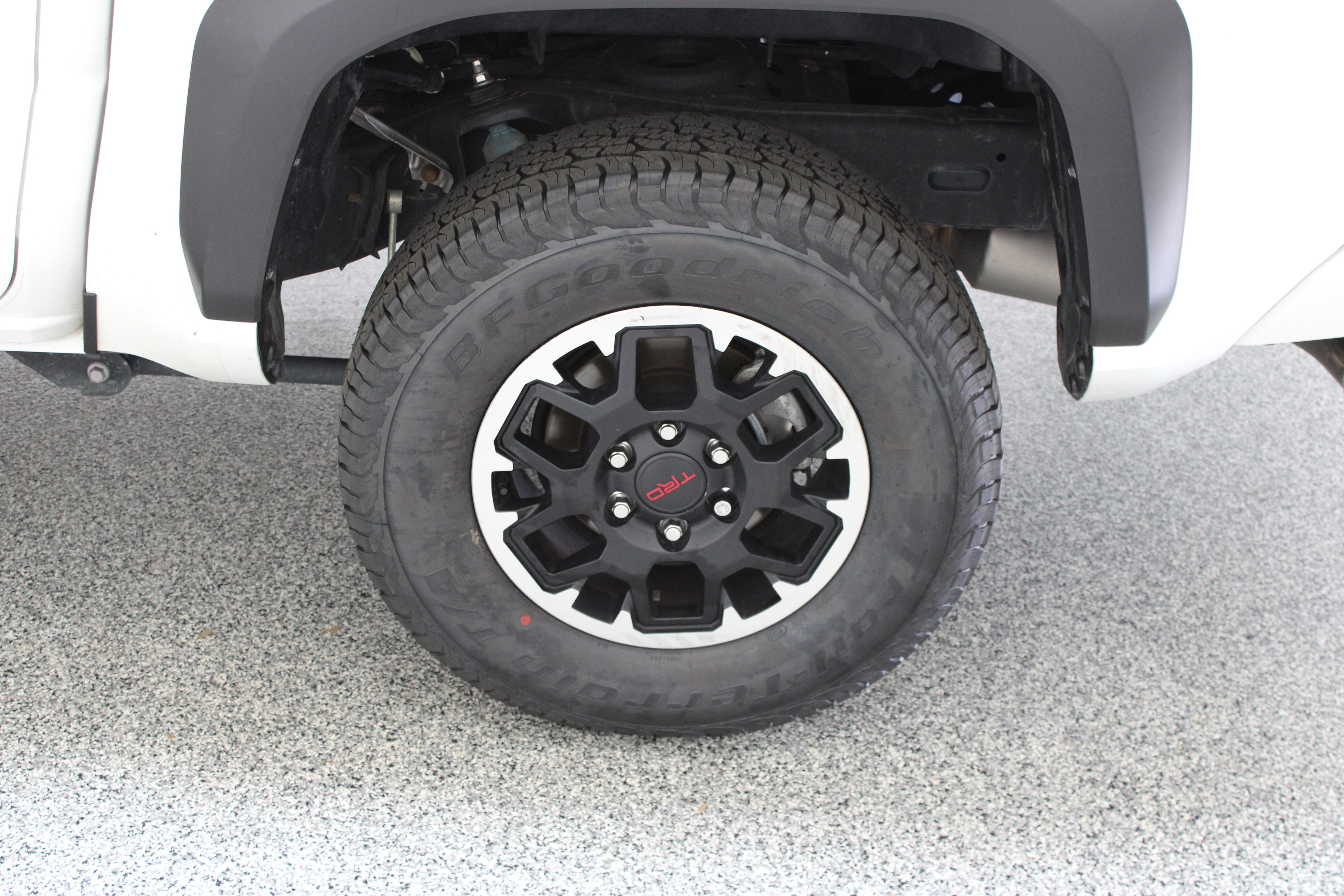 Used 2025 Toyota Tacoma TRD Off-Road AWD/4WD image 10