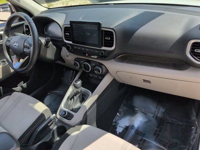 Used 2025 Hyundai Venue SEL FWD image 31