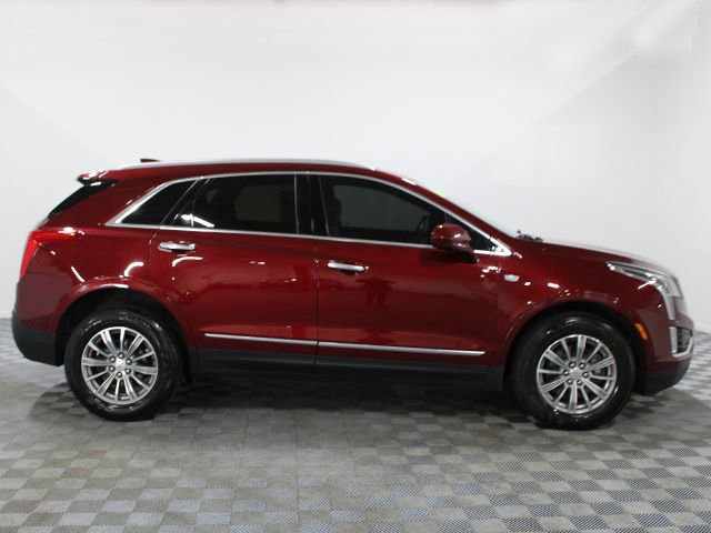 Used 2017 Cadillac XT5 Luxury w/ Driver Awareness Package image 7