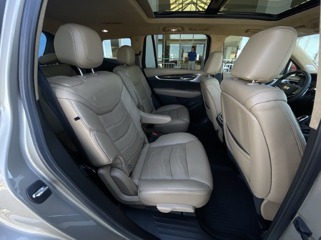 Certified 2023 Cadillac XT6 Sport w/ Platinum Package AWD/4WD image 28
