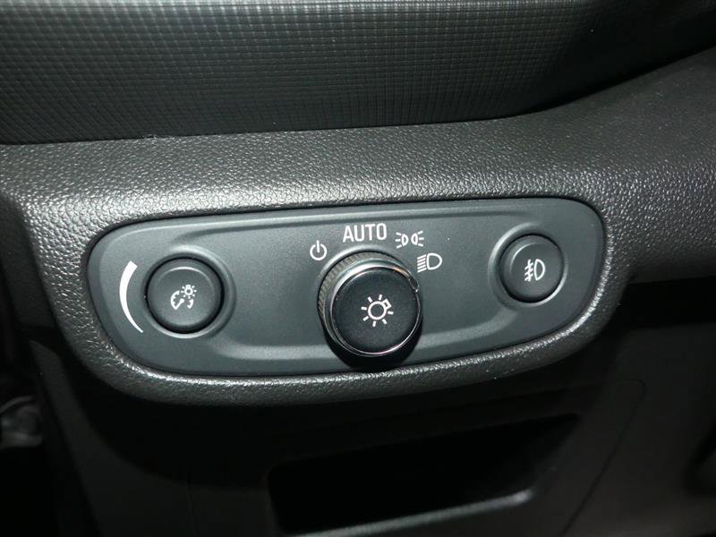 Used 2021 Chevrolet TrailBlazer LT w/ Convenience Package image 27