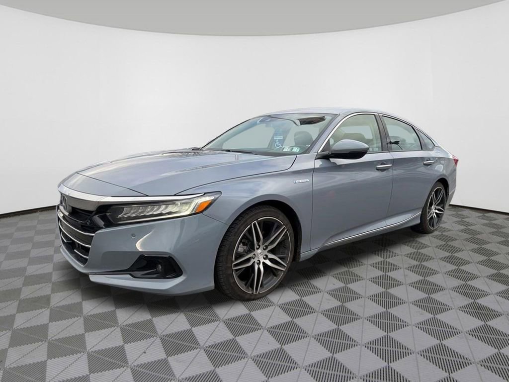 Used 2022 Honda Accord Touring image 3
