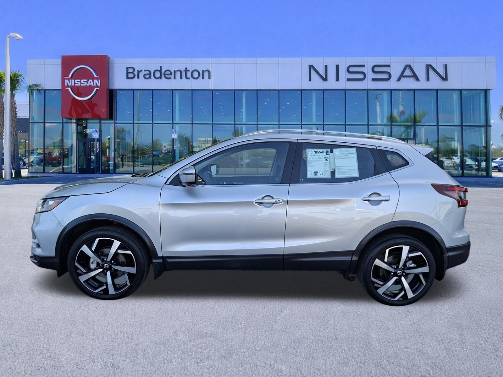 Used 2022 Nissan Rogue Sport SL AWD/4WD image 8