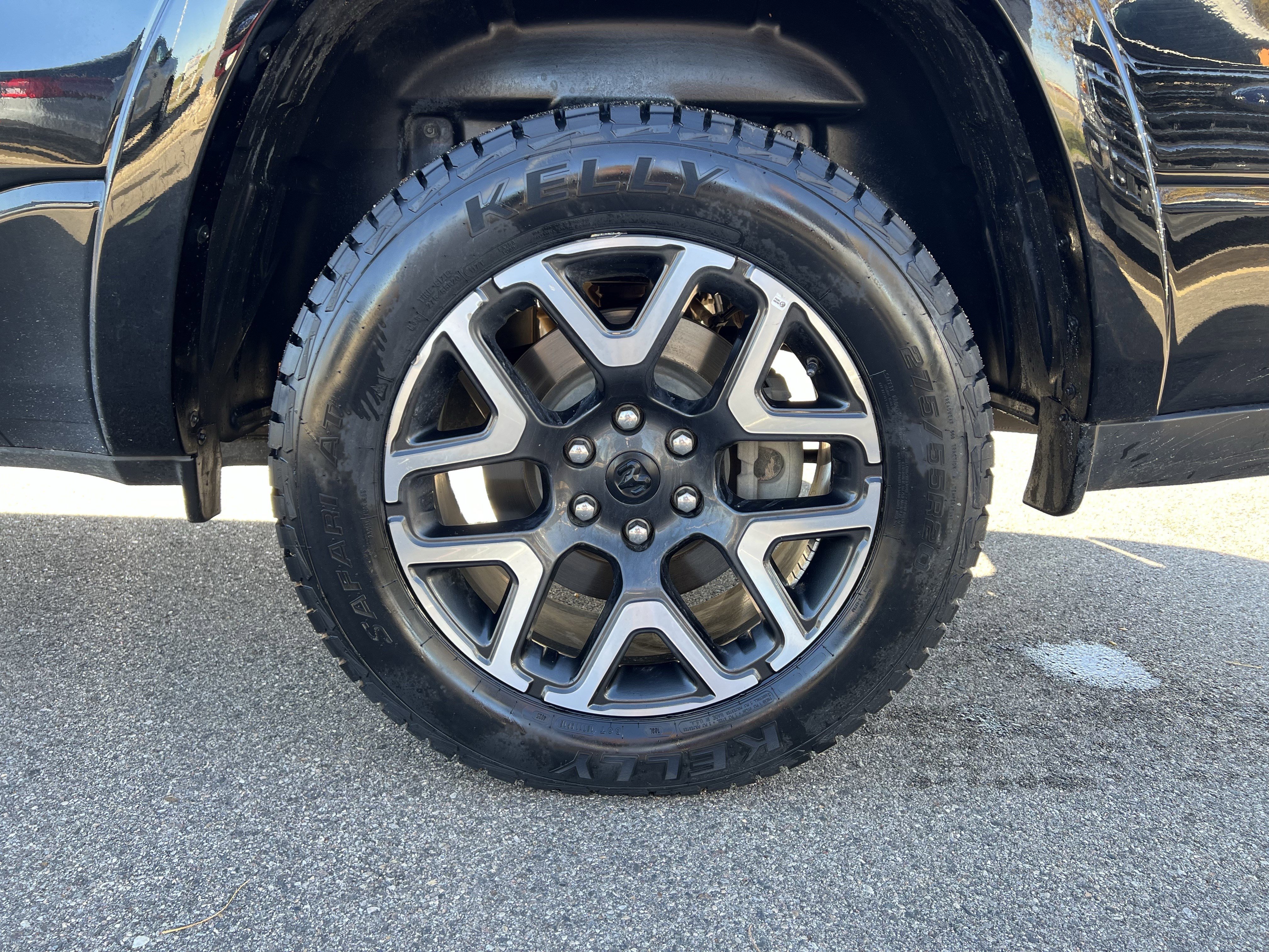 Used 2025 RAM 1500 Laramie image 20