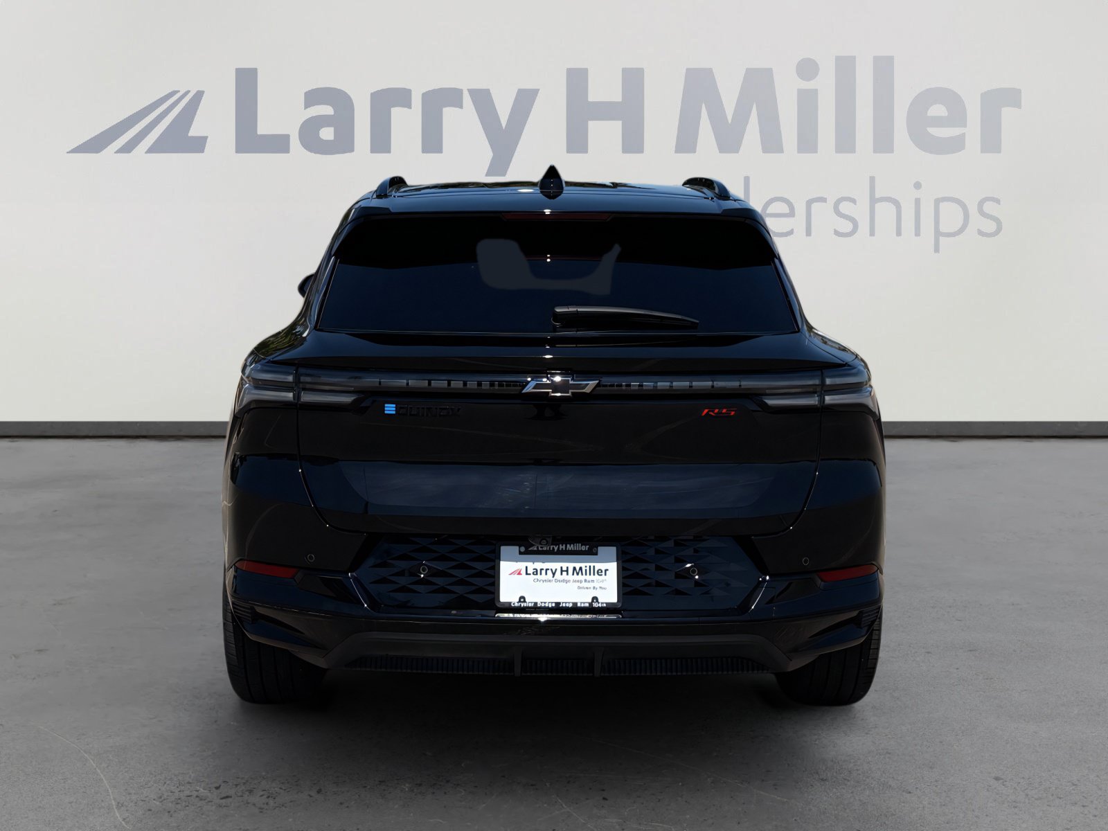 Used 2024 Chevrolet Equinox EV RS FWD image 5