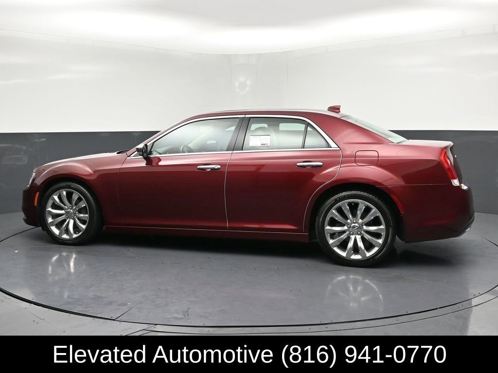 Used 2016 Chrysler 300 C w/ Safetytec Plus Group image 29