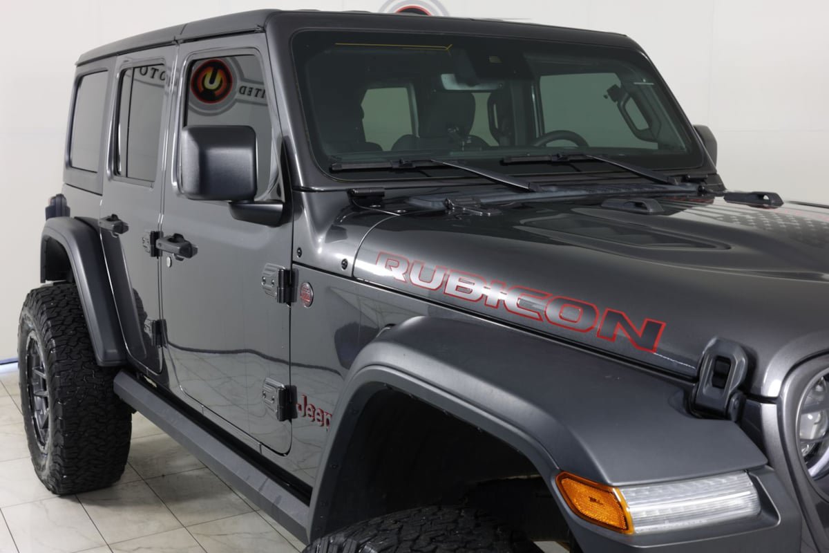 Used 2024 Jeep Wrangler Unlimited Rubicon w/ XTREMEE 35" Tire Package AWD/4WD image 32
