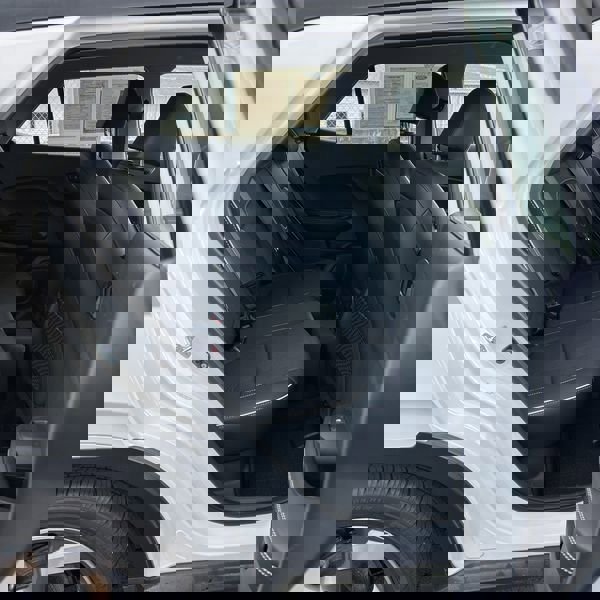 Used 2025 Hyundai Venue Limited image 15