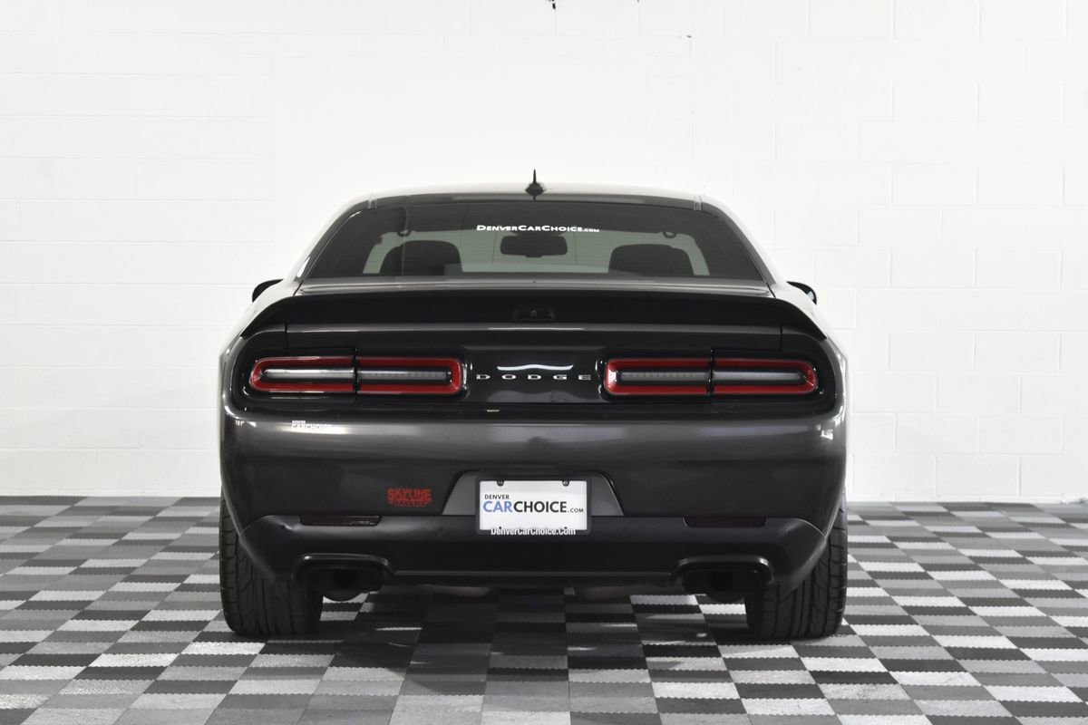 Used 2019 Dodge Challenger SRT Hellcat w/ Alcantara Appearance Package image 4
