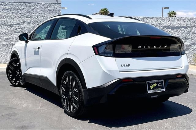 New 2026 Nissan Leaf Platinum+ w/ Illuminated Package FWD image 2