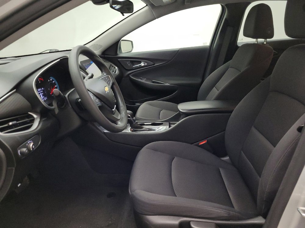Used 2021 Chevrolet Malibu LS FWD image 17