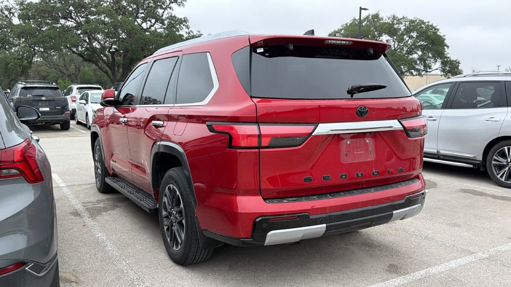Used 2024 Toyota Sequoia Limited w/ Tow Technology Package AWD/4WD image 10