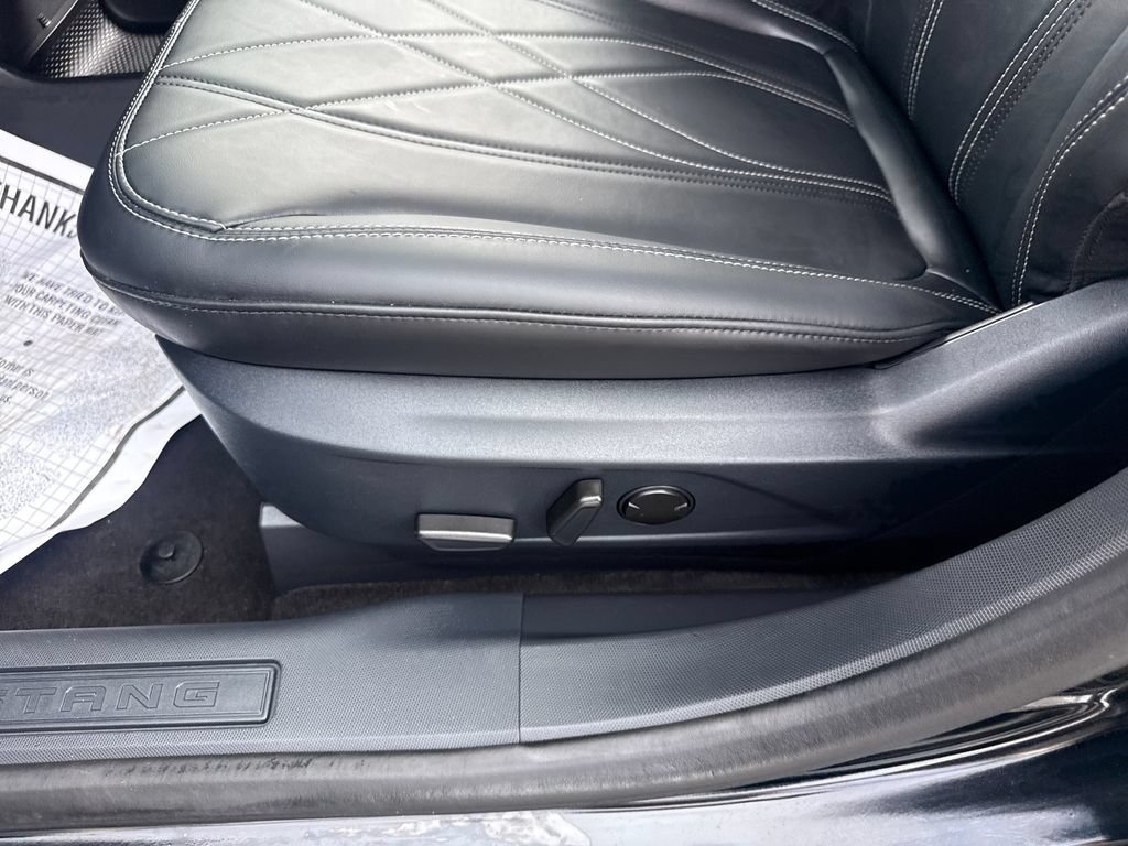 Used 2025 Ford Mustang Mach-E Select AWD/4WD image 28
