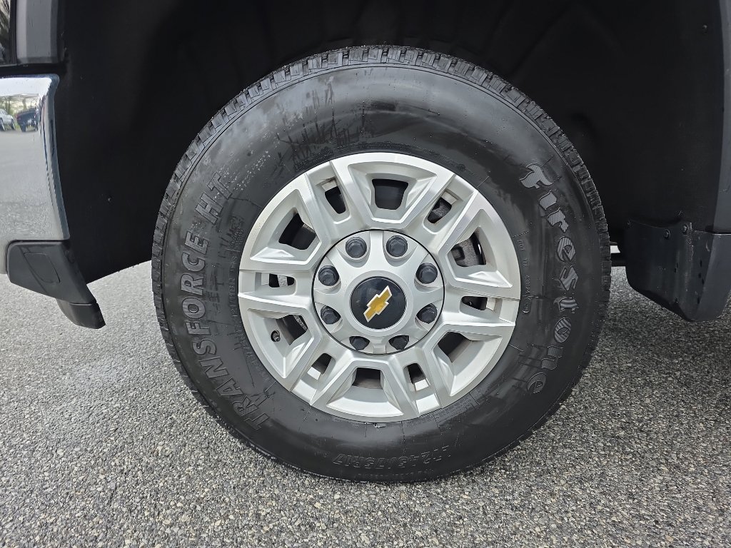 Used 2025 Chevrolet Silverado 2500 LT w/ Convenience Package AWD/4WD image 18