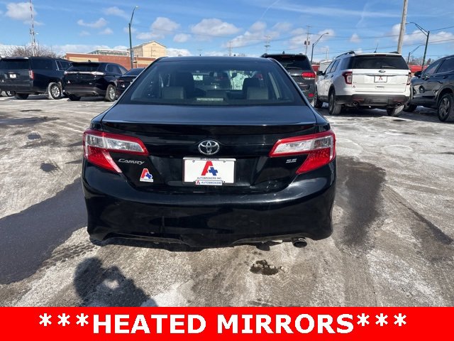 Used 2014 Toyota Camry SE image 4