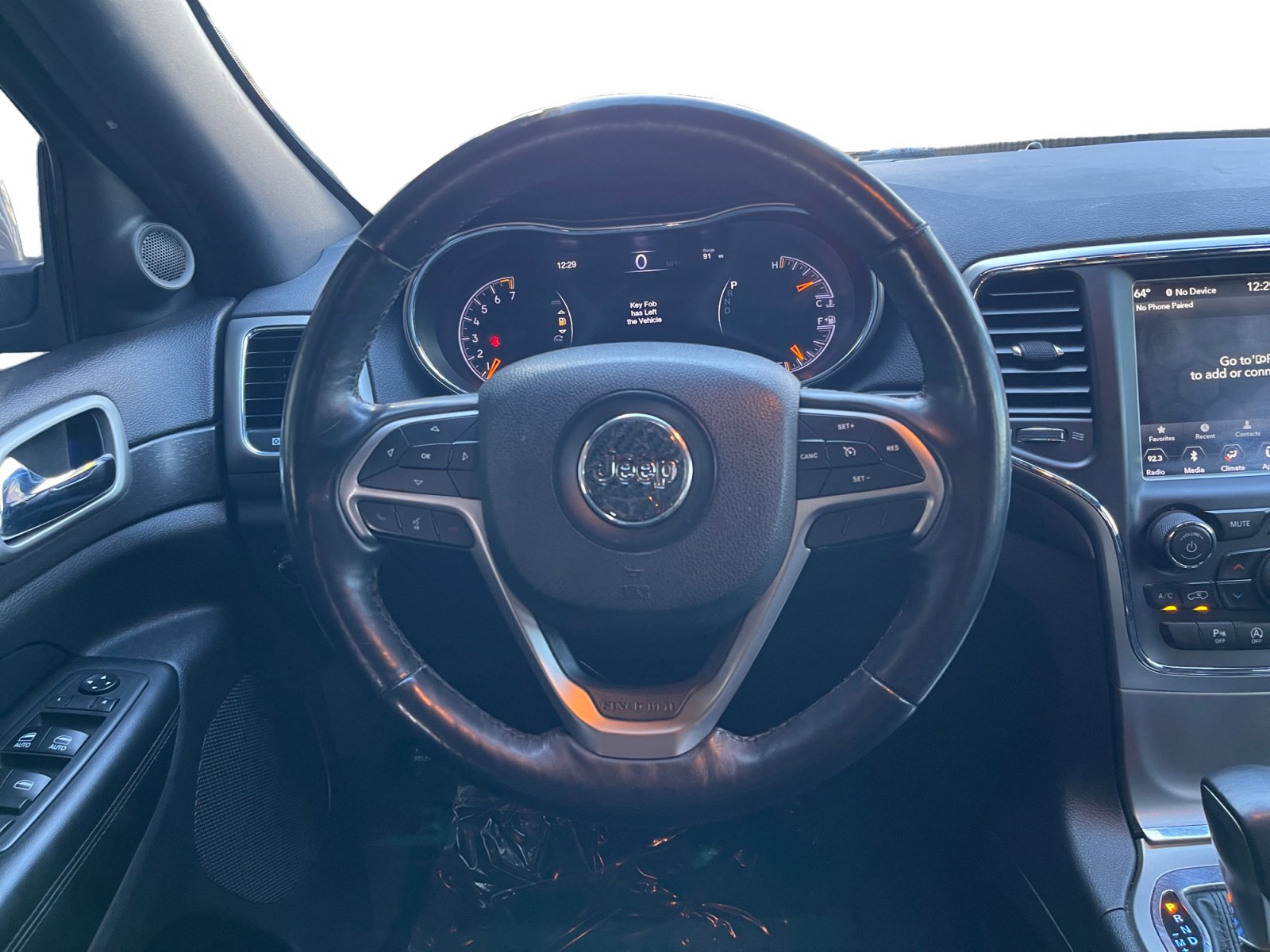 Used 2018 Jeep Grand Cherokee Altitude image 12