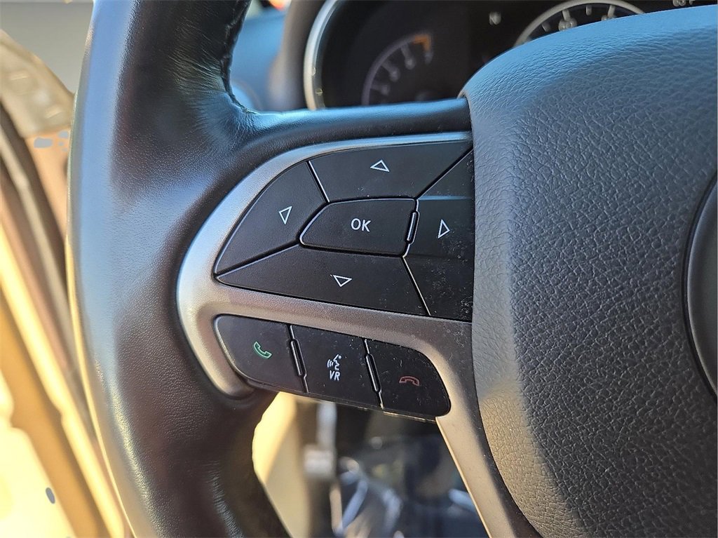 Used 2021 Jeep Grand Cherokee Limited w/ Luxury Group II image 23