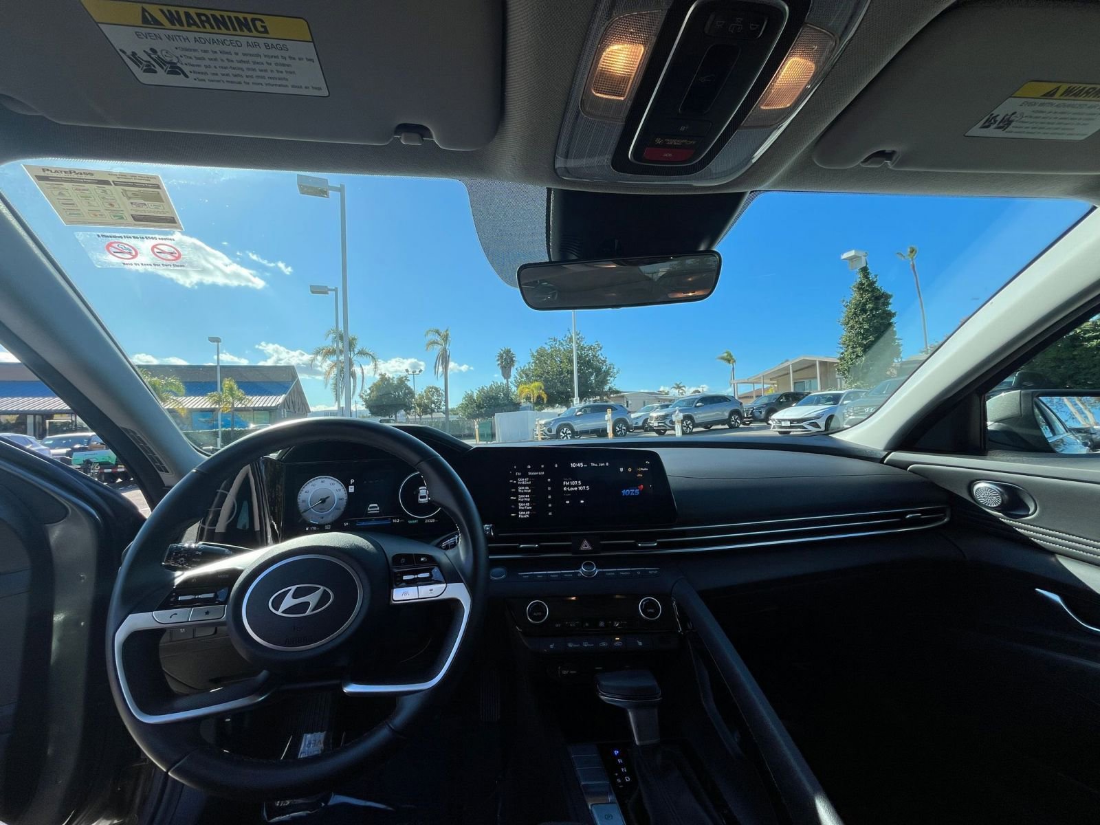 Used 2025 Hyundai Elantra SEL image 34