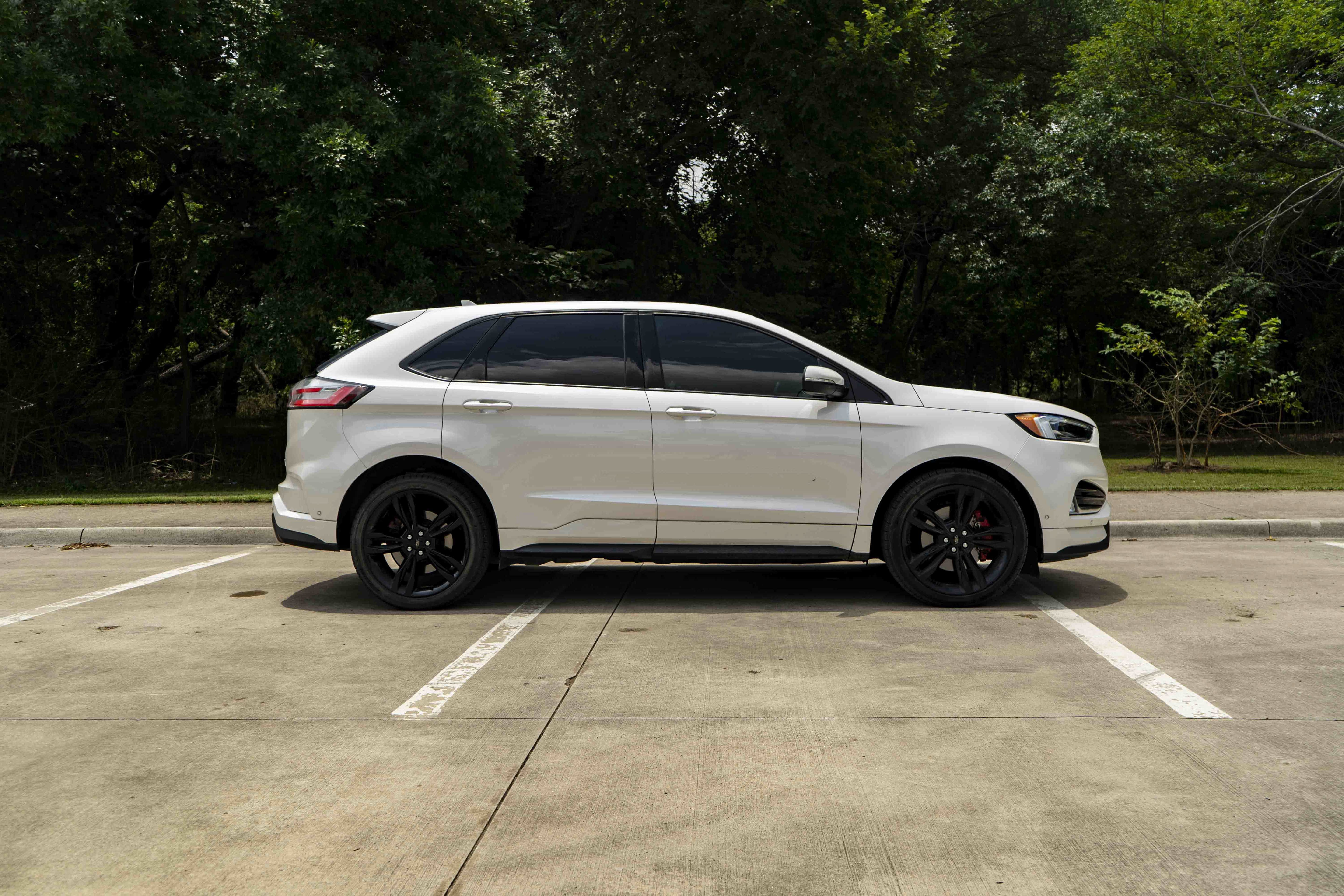 Used 2019 Ford Edge ST w/ Equipment Group 401A AWD/4WD image 10