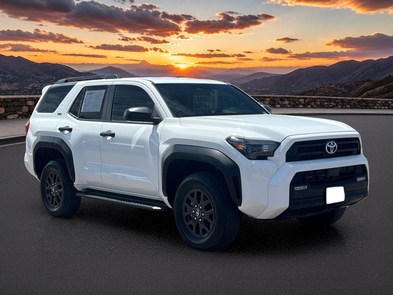 Used 2025 Toyota 4Runner SR5 AWD/4WD image 7