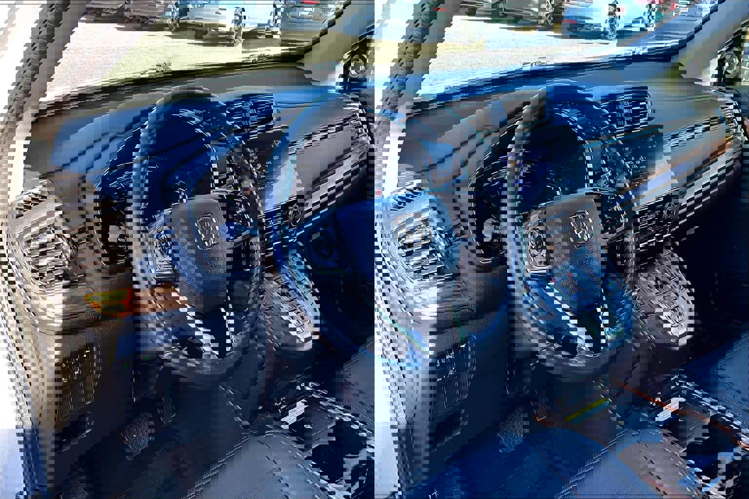 Used 2022 Honda CR-V Touring image 17