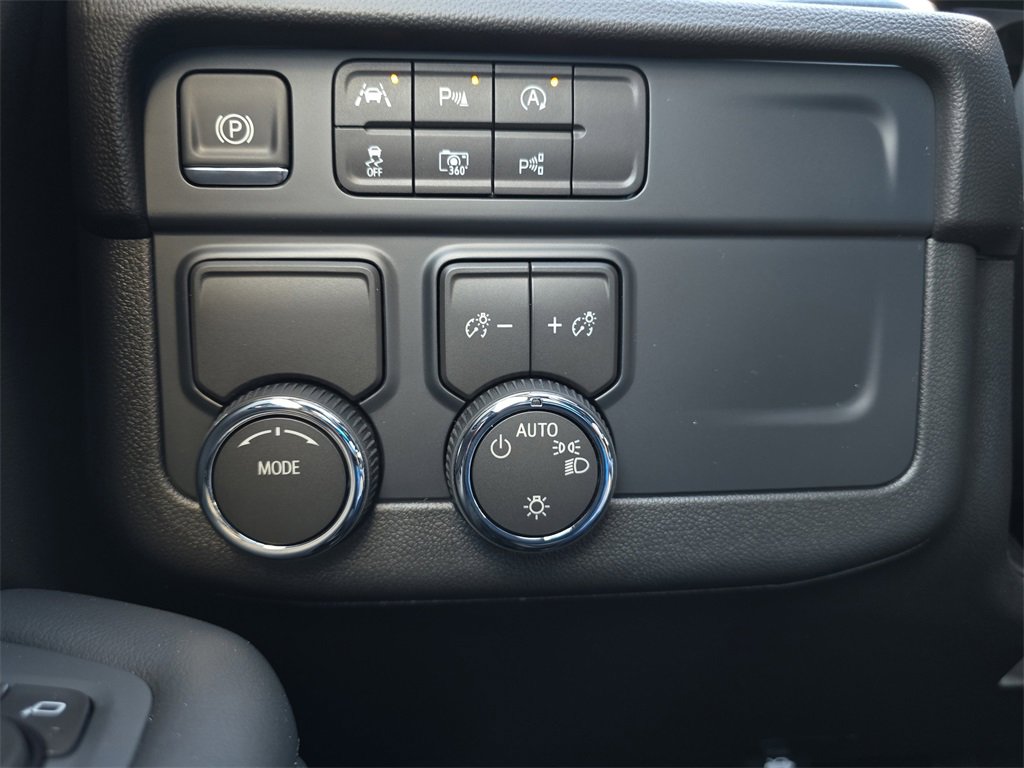 New 2026 Chevrolet Suburban LS image 26